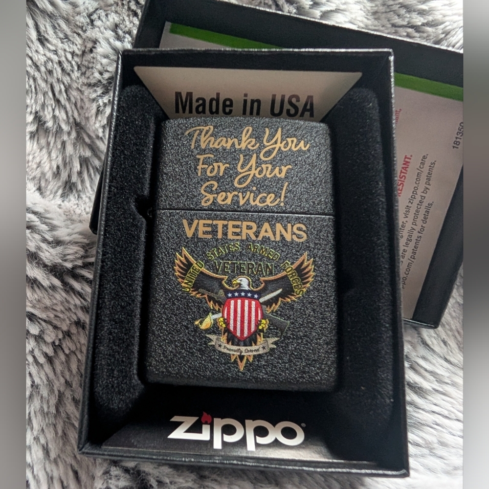 NEW Zippo Veterans Black Lighter